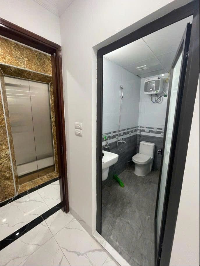 Cho thuê phòng giá rẻ gần ĐH Thăng Long, cách 5 phút xe máy