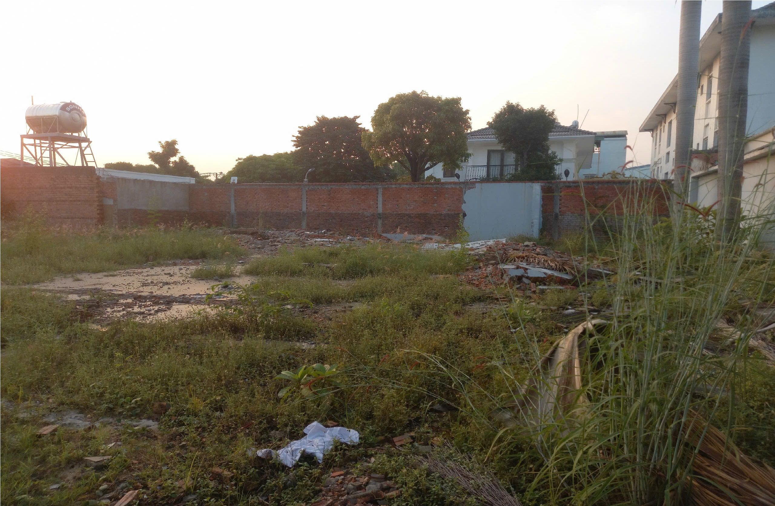 Cần cho thuê lâu dài lô đất 800m2 120tr/th mặt tiền Nguyễn Văn Bá (Ngay tuyến Metro), TP.Thủ Đức