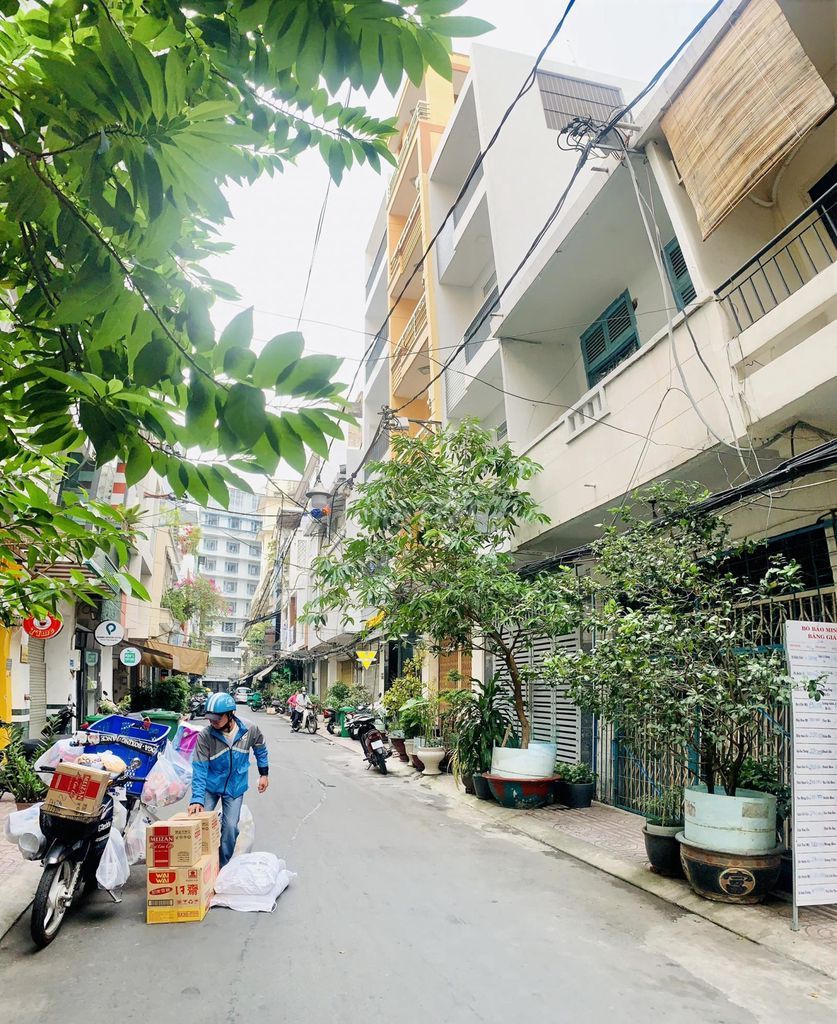 Cho thuê phòng trọ (KTX 135B , tầng 1)