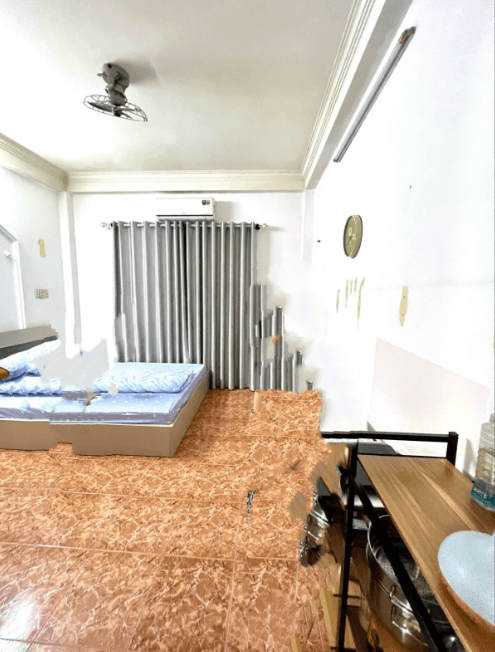 Phòng ngay trung tâm, hẻm yên tĩnh