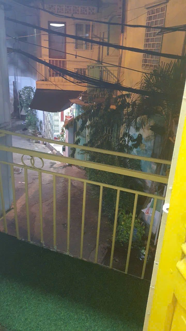 CHO THUÊ NHÀ NHỎ RIÊNG BIỆT BÀ HOM QUẬN 6, HẼM XE HƠI tới NHÀ, ĐIỆN NƯỚC GIÁ NHÀ NƯỚC, HẼM THÔNG .