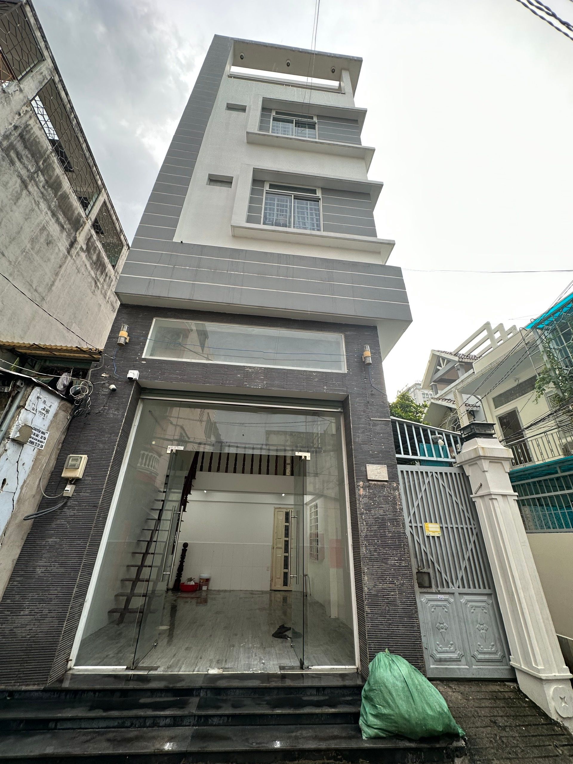 PHÒNG TRỌ SẠCH ĐẸP NGAY ĐƯỜNG BẠCH ĐẰNG, NGÃ TƯ HÀNG XANH, HUTECH