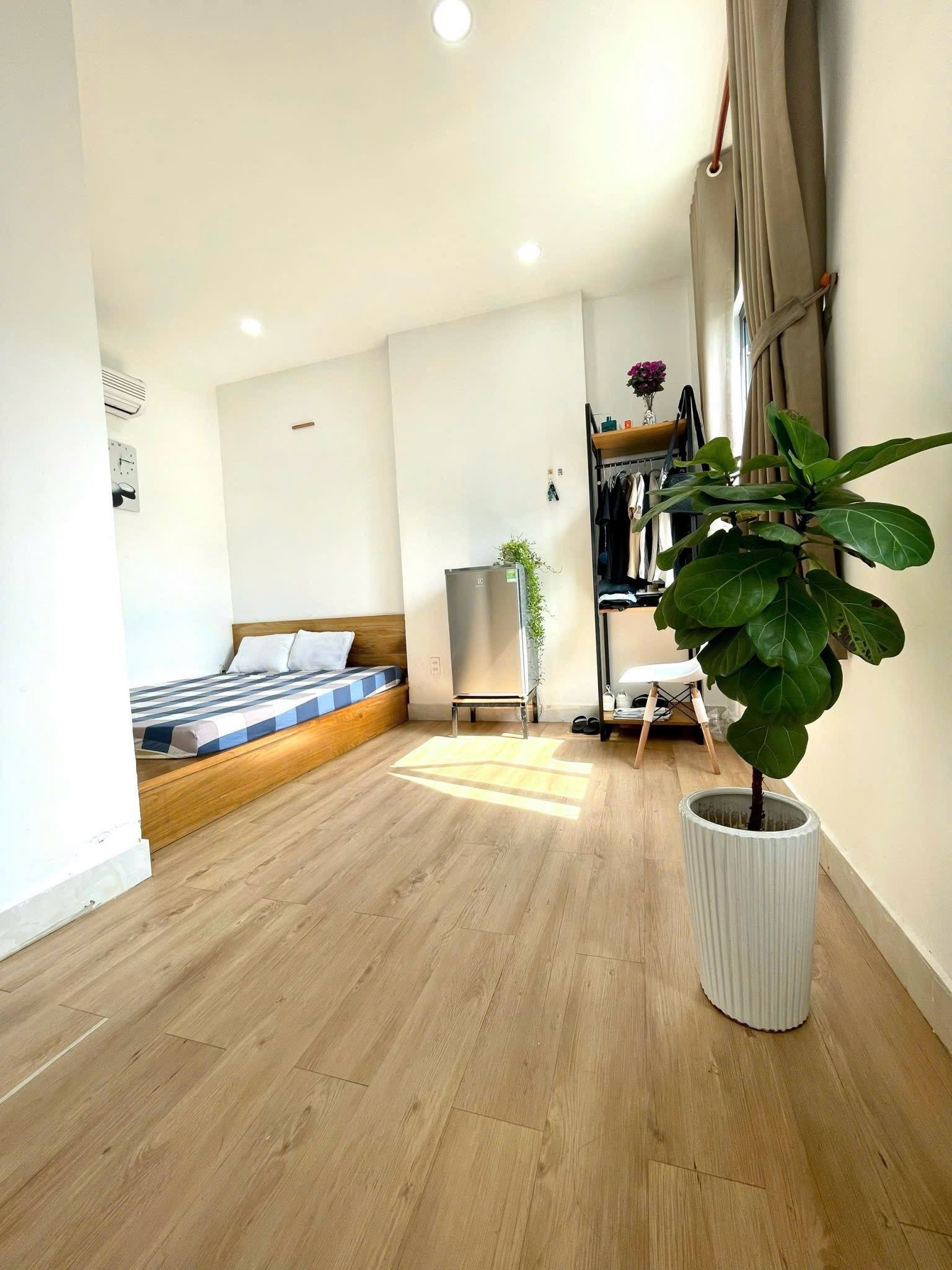 CĂN HỘ STUDIO CỬA SỔ TRỜI GẦN CHỢ PHẠM VĂN HAI TÂN BÌNH – NHÀ MỚI, THANG MÁY
