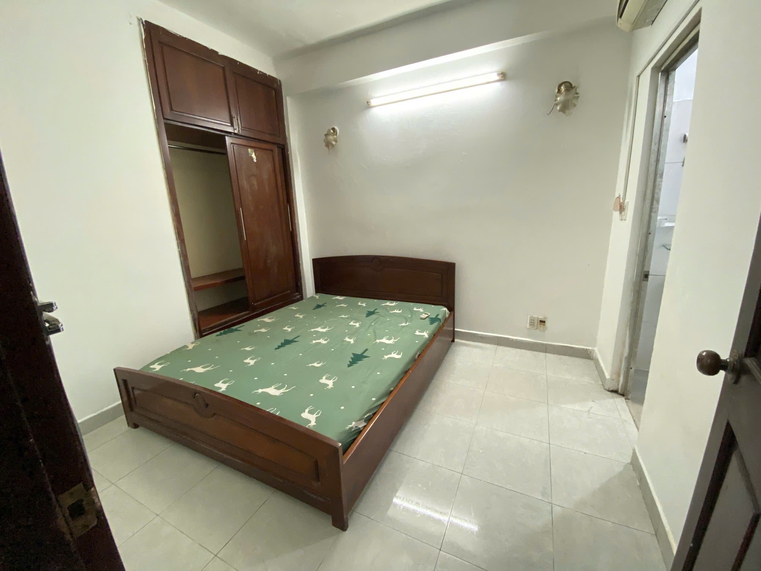 TỚ CẦN PASS PHÒNG TRONG THÁNG NÀY