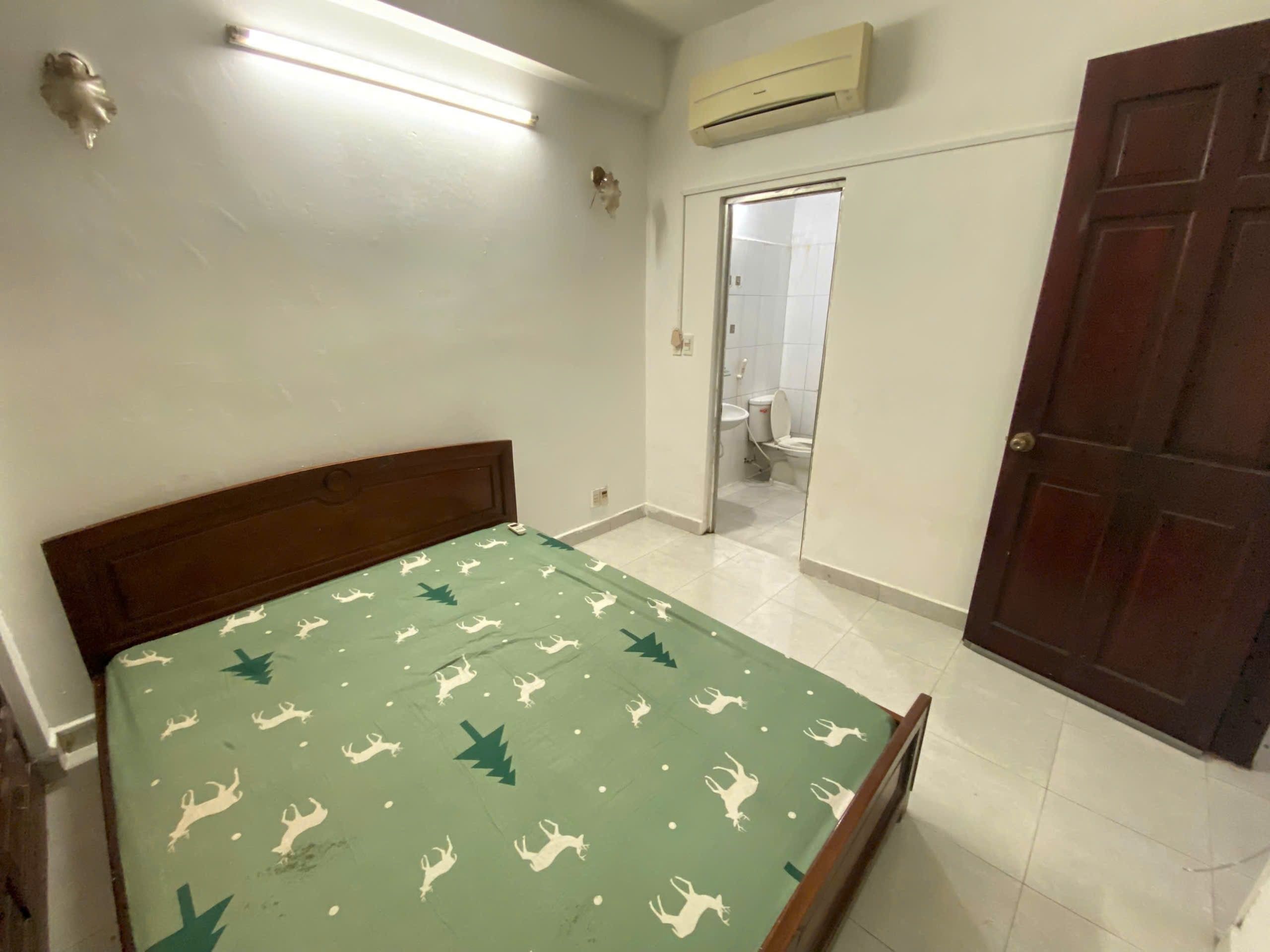 TỚ CẦN PASS PHÒNG TRONG THÁNG NÀY