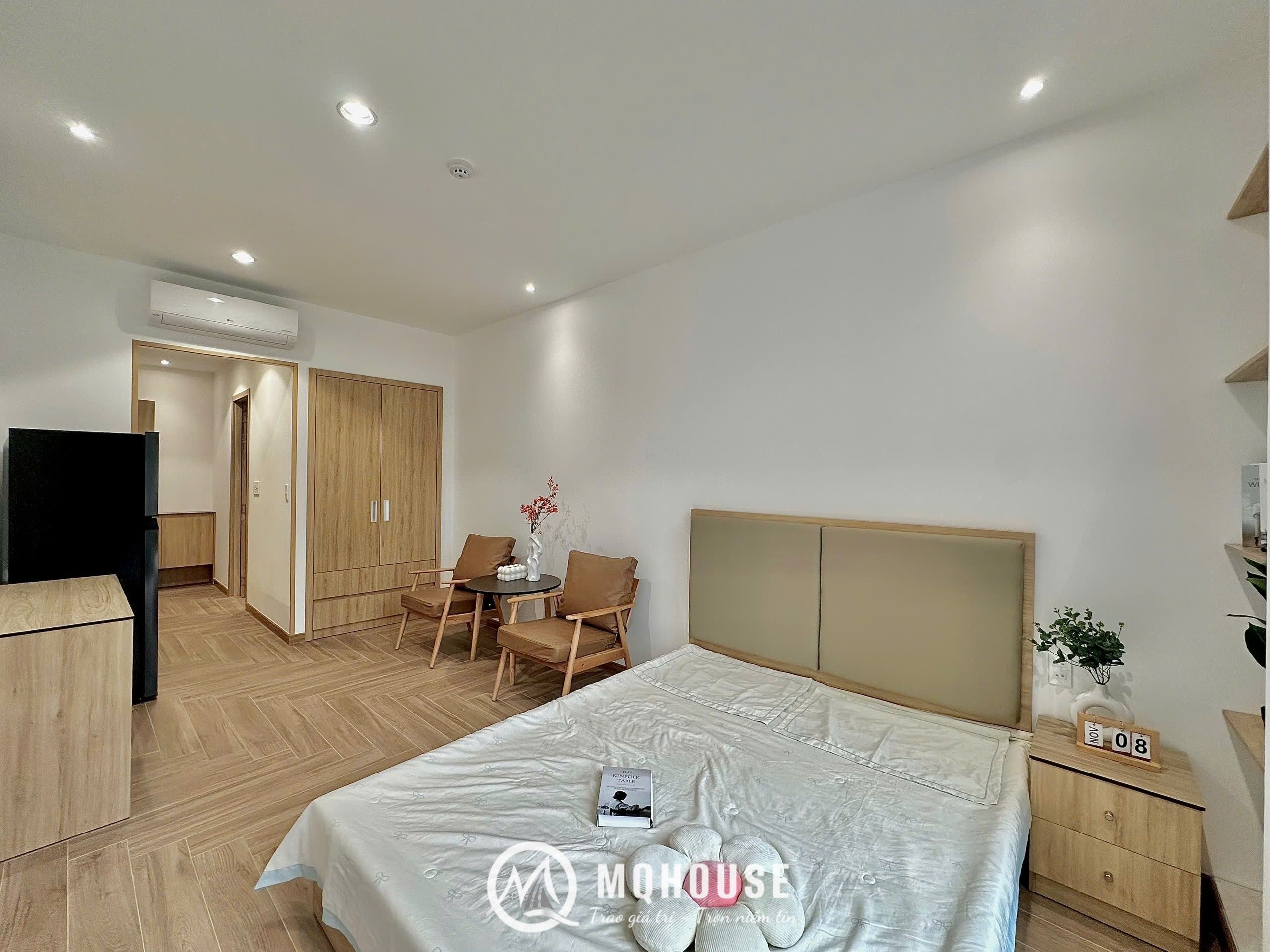 Cho Thuê Trợ Hoàng Hoa Thám, Tân bình