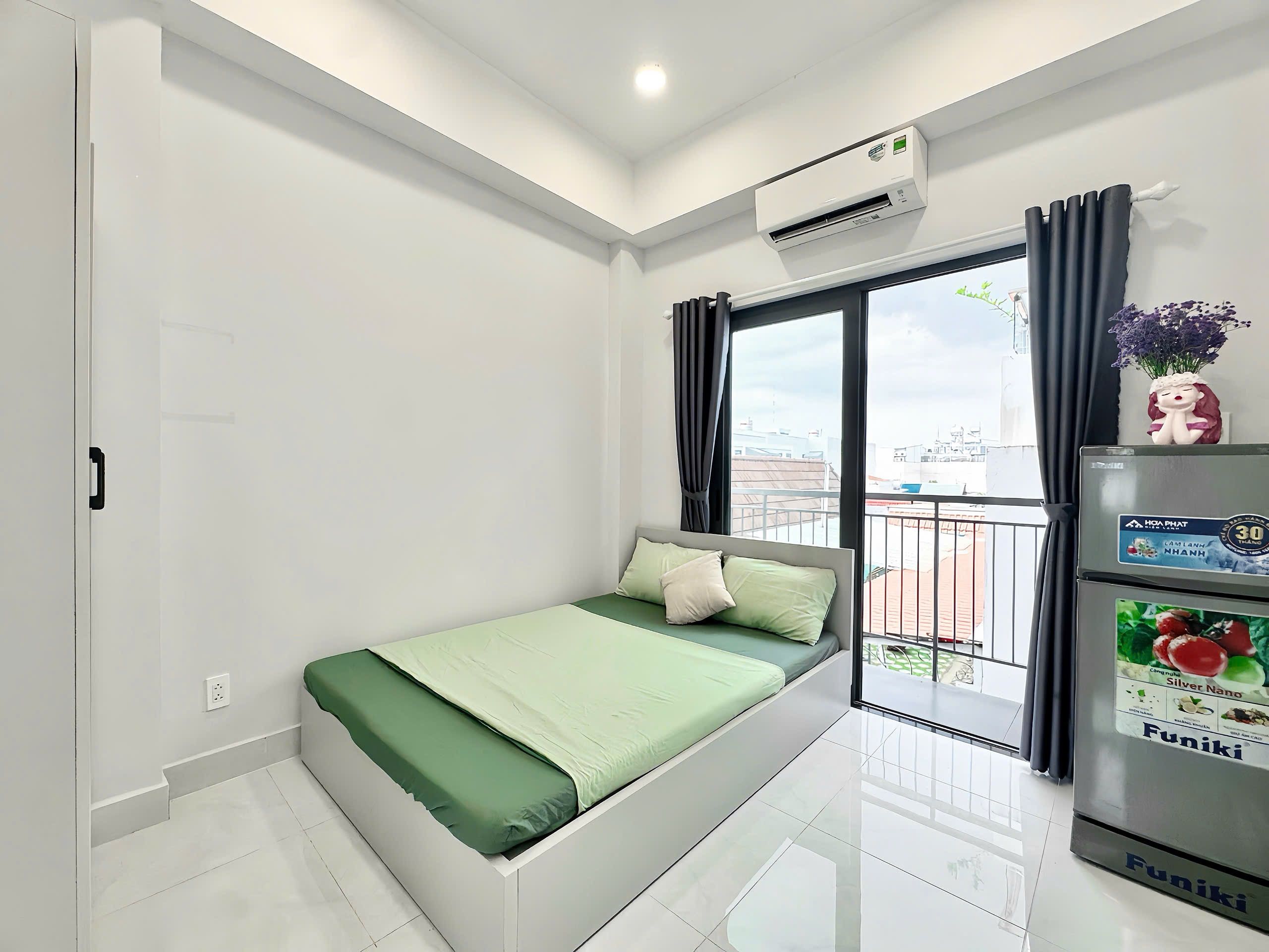 CĂN HỘ BAN CÔNG GIÁ RÈ GẦN ETOWN CỘNG HOÀ, TÂN BÌNH