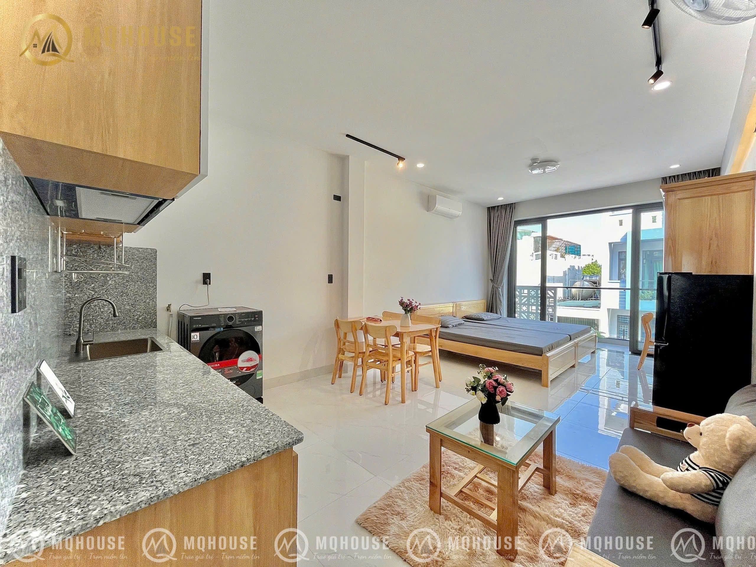CĂN HỘ STUDIO BAN CÔNG FULL NỘI THẤT GẦN SÂN BAY TÂN SƠN NHẤT QUẬN TÂN BÌNH