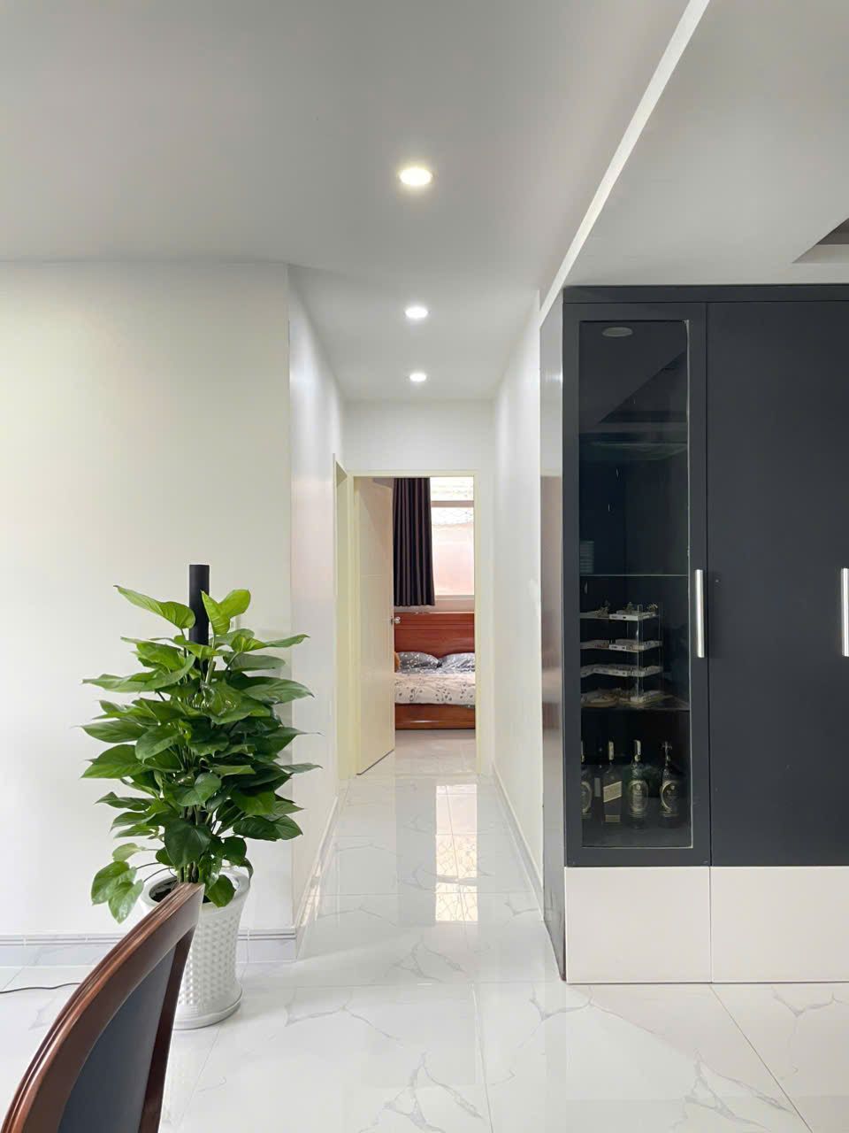 Share phòng trong căn hộ chung cư 150 m2 ở Bình Tân, gần Đầm Sen, Tân Phú