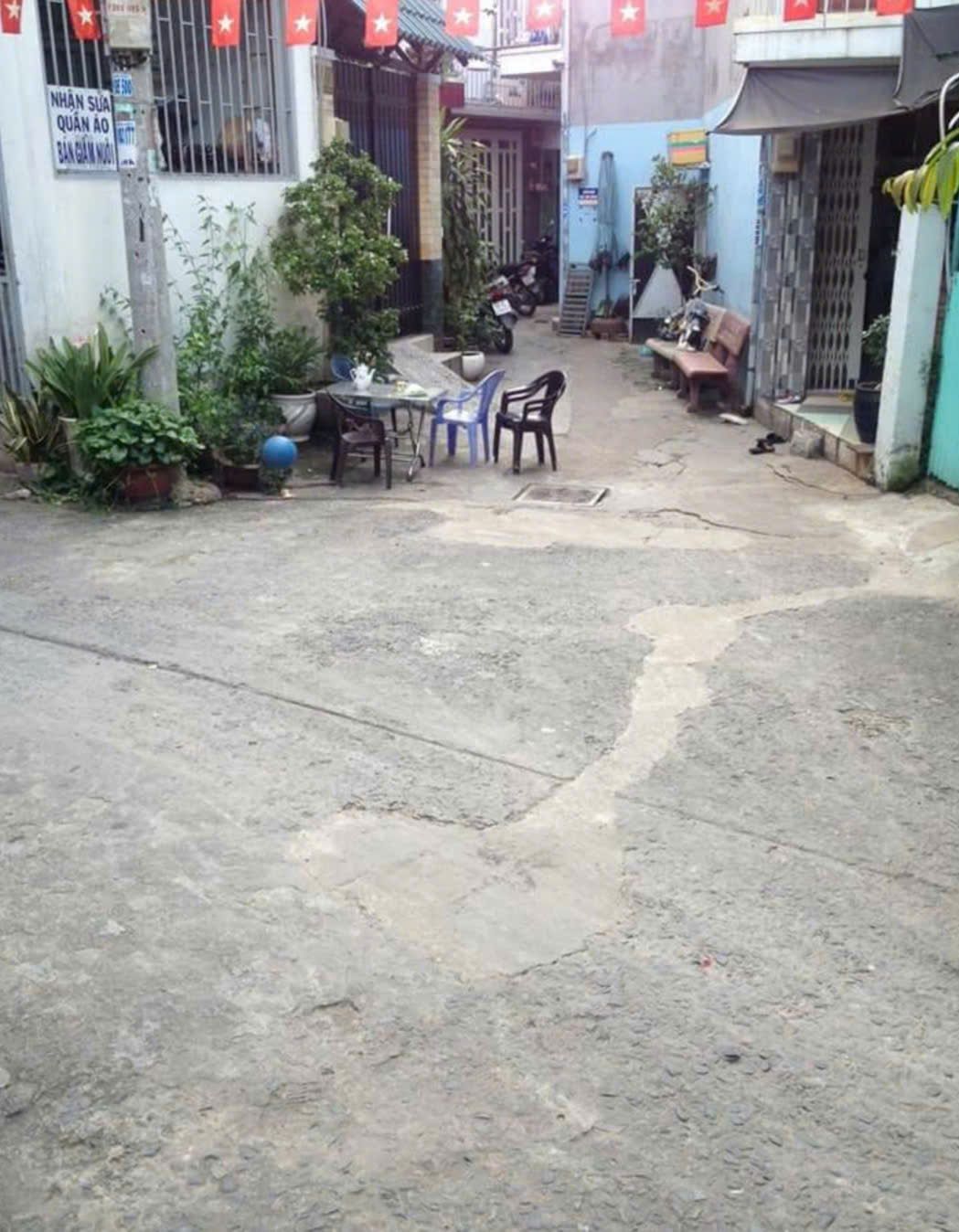 CHO THUÊ NHÀ NHỎ RIÊNG BIỆT BÀ HOM QUẬN 6, HẼM XE HƠI tới NHÀ, ĐIỆN NƯỚC GIÁ NHÀ NƯỚC, HẼM THÔNG .