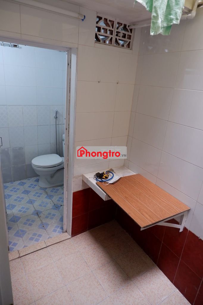 Chính chủ cho thuê nhà mặt ngõ, có gác lửng giá chỉ 2,5 triệu
