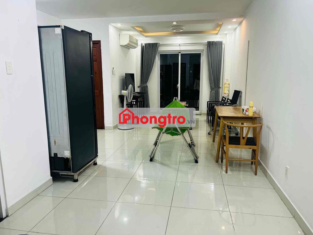Cho thuê chung cư 8x plus 2pn căn góc đủ nội thất 10 tr