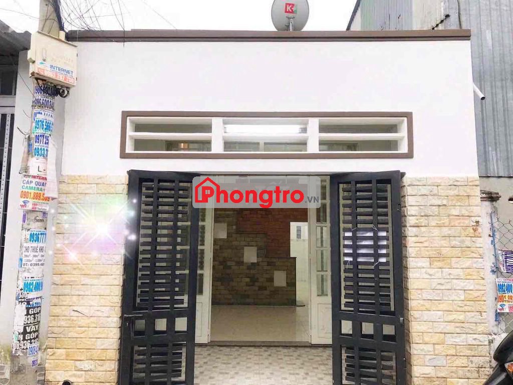 Cho thuê nhà ( 4m x 15m ) có 2 phòng ngủ hướng Tây hẻm 6m thông