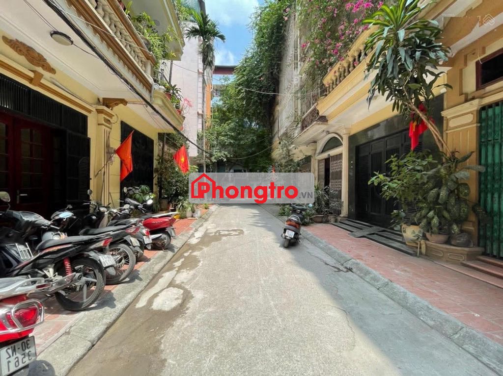 Cho thuê căn nhà 5 tầng ngõ 125 phố Trung Kính - Yên Hòa - Cầu Giấy
