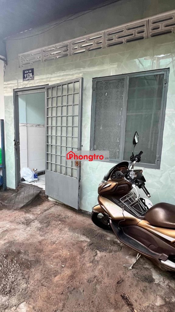 nhà cấp 4 có gác lửng đúc ,điện nước giá nhà nước ( đồng hồ riêng)