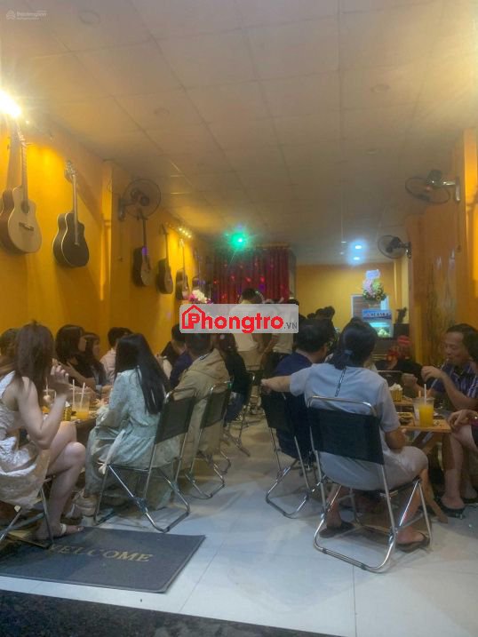 cho thuê cửa hàng Kinh doanh.DT 60m² MT 5m vỉa hè rộng. Giá thuê 14tr.