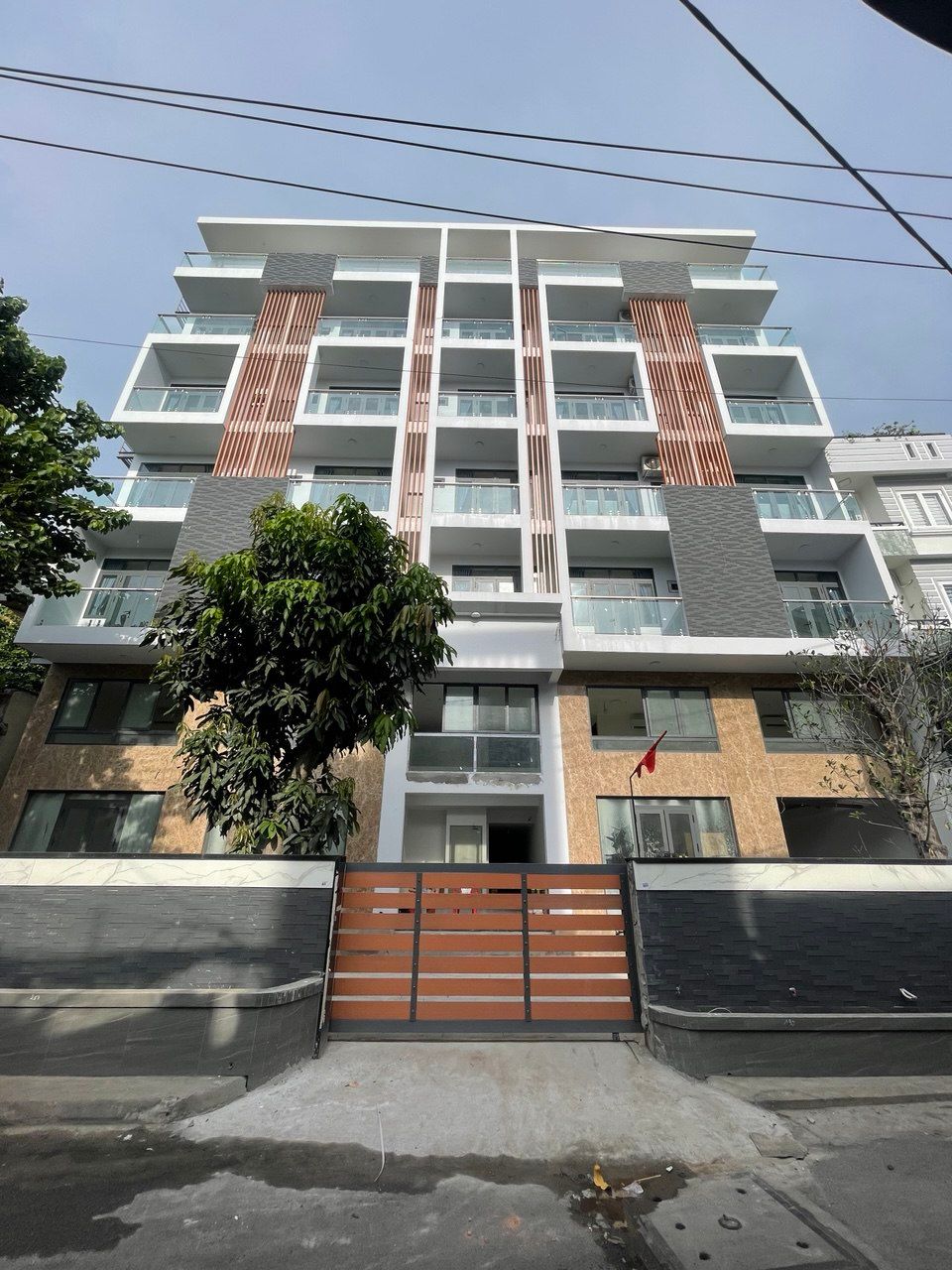 Căn hộ mới xây Đường Lê Trực, Phường 7, Quận Bình Thạnh, Tp Hồ Chí Minh.
