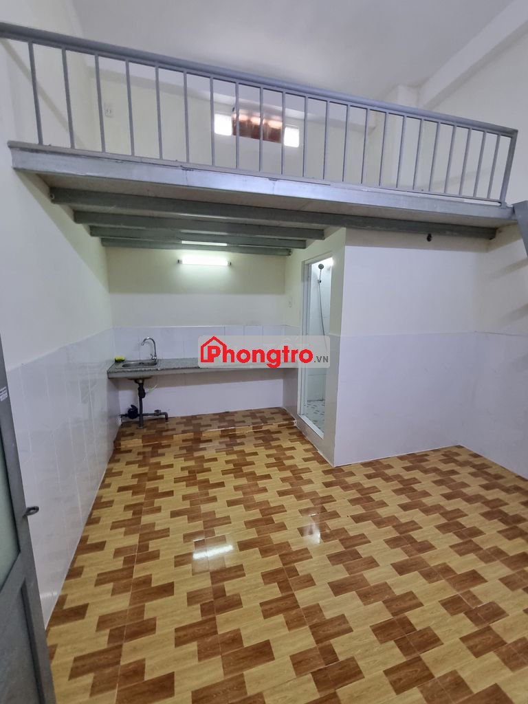 Phòng 20m2 có gác gần Ngã 4 Thủ Đức, CD Công Thương, đg Trần Thị Điệu