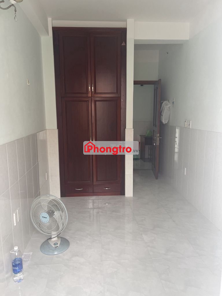 3.5tr/ tháng: Phòng tiện nghi - an ninh - giờ giấc tự do.