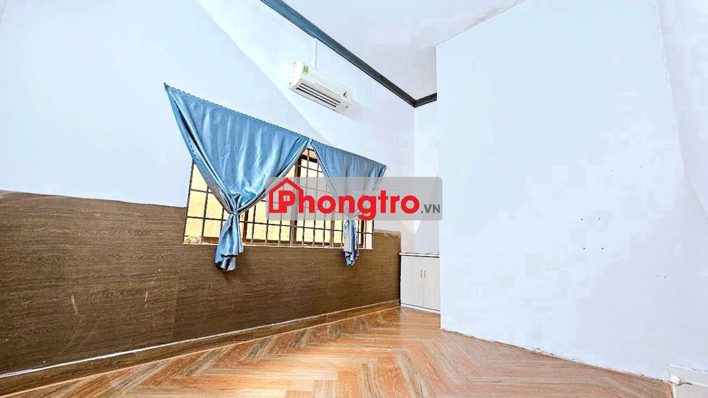 Phòng đẹp sát ĐH Luật, Vạn Phúc City, sẵn máy lạnh, kệ bếp, cửa sổ to
