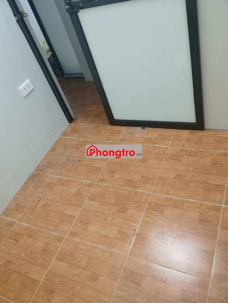 Cho thuê phòng tầng 5 gần sân phơi ngõ 99 đường Cầu Diễn Bắc Từ Liêm