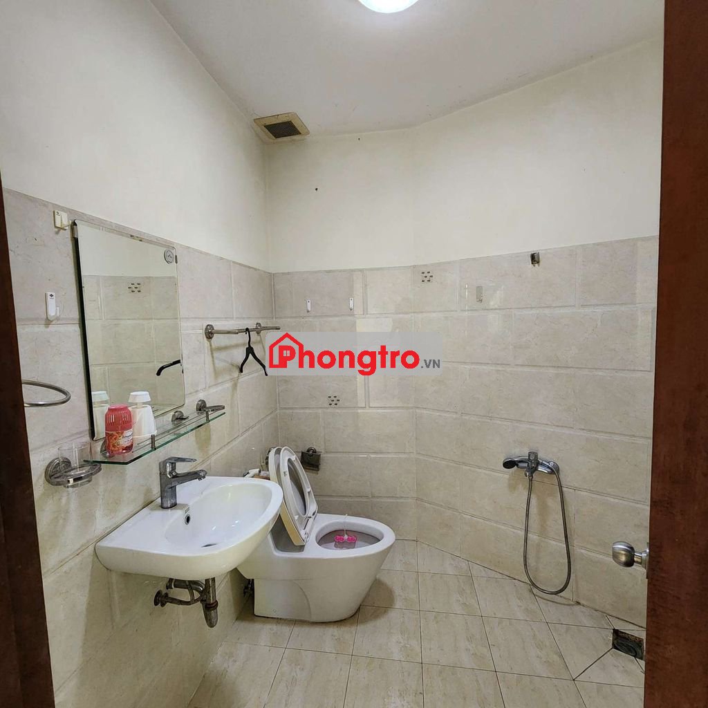 Cho NỮ thuê phòng,lối đi chung,nhà mặt tiền,an toàn.