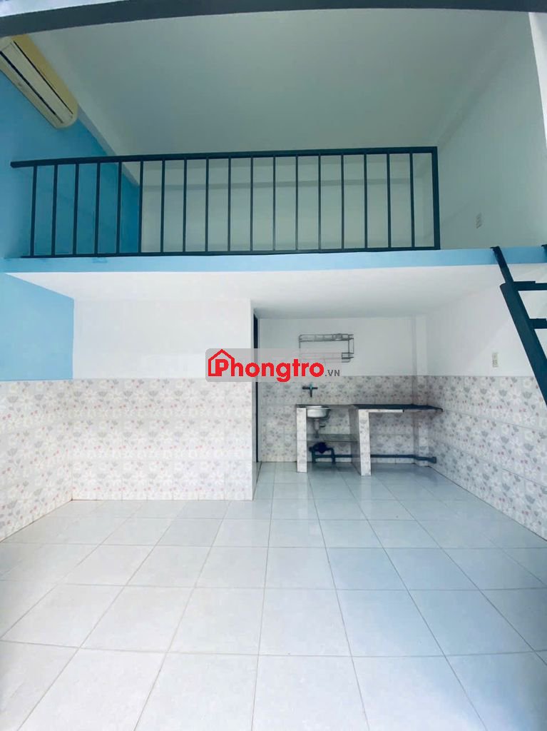 Phòng ngay Phạm Văn Đồng, Đào Trinh Nhất, 25m2 có gác rộng rãi, thoáng