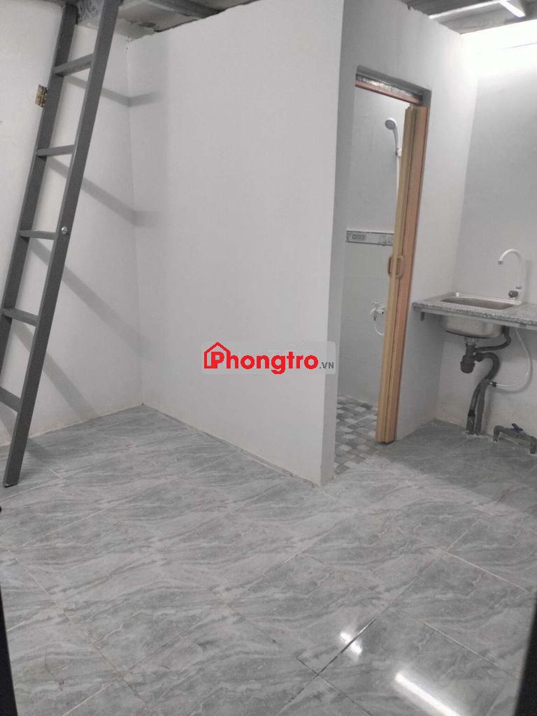 PHÒNG CHO THUÊ MỚI, gần ST Emart