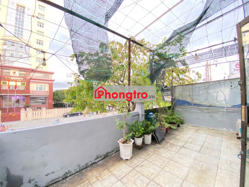 Phòng Mặt Tiền Trung Tâm GV Full Nội Thất Ban Công Siêu Lớn Thoáng Mát