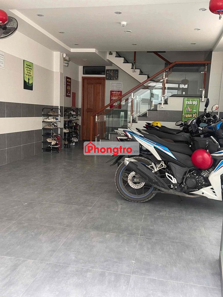 Phòng Full nội thất xây mới ngay ngã tư Phú Nhuận