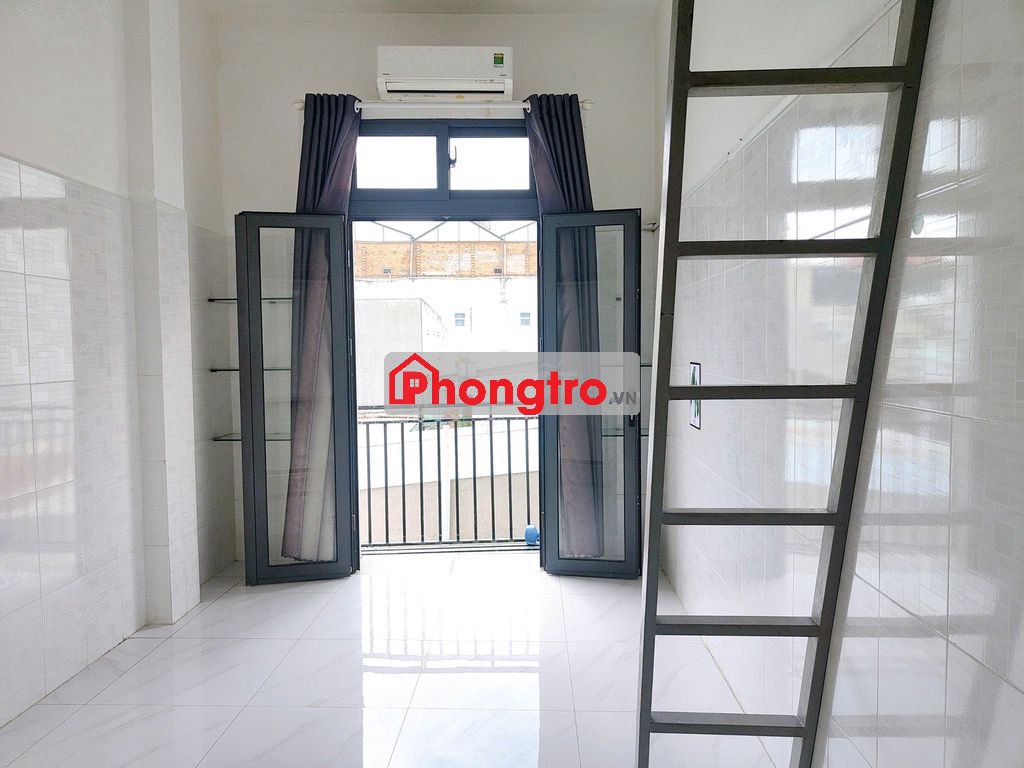 Phòng ban công có gác MAN THIỆN đi bộ đến trường Bưu Chính Viễn Thông