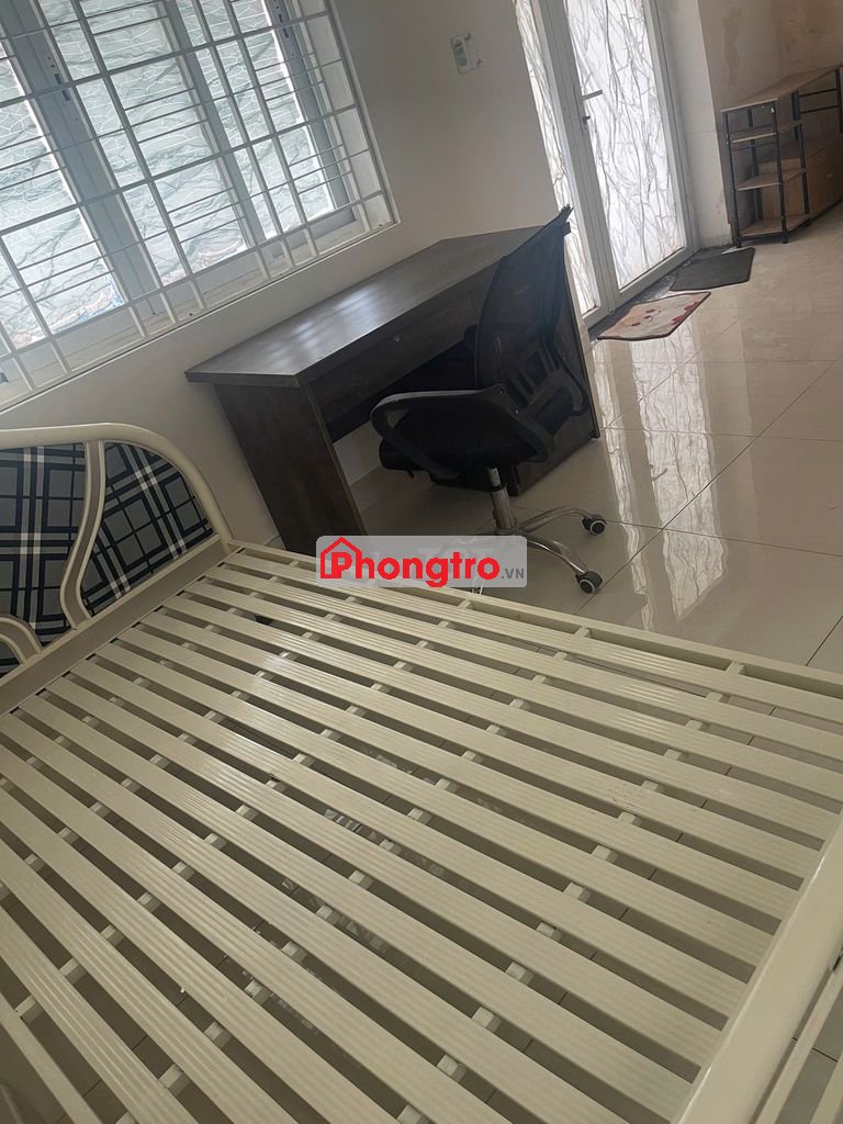Phòng trọ 30m2 chỉ 5.5 triệu đầy đủ nội thất MT đường Hoàng Quốc Việt