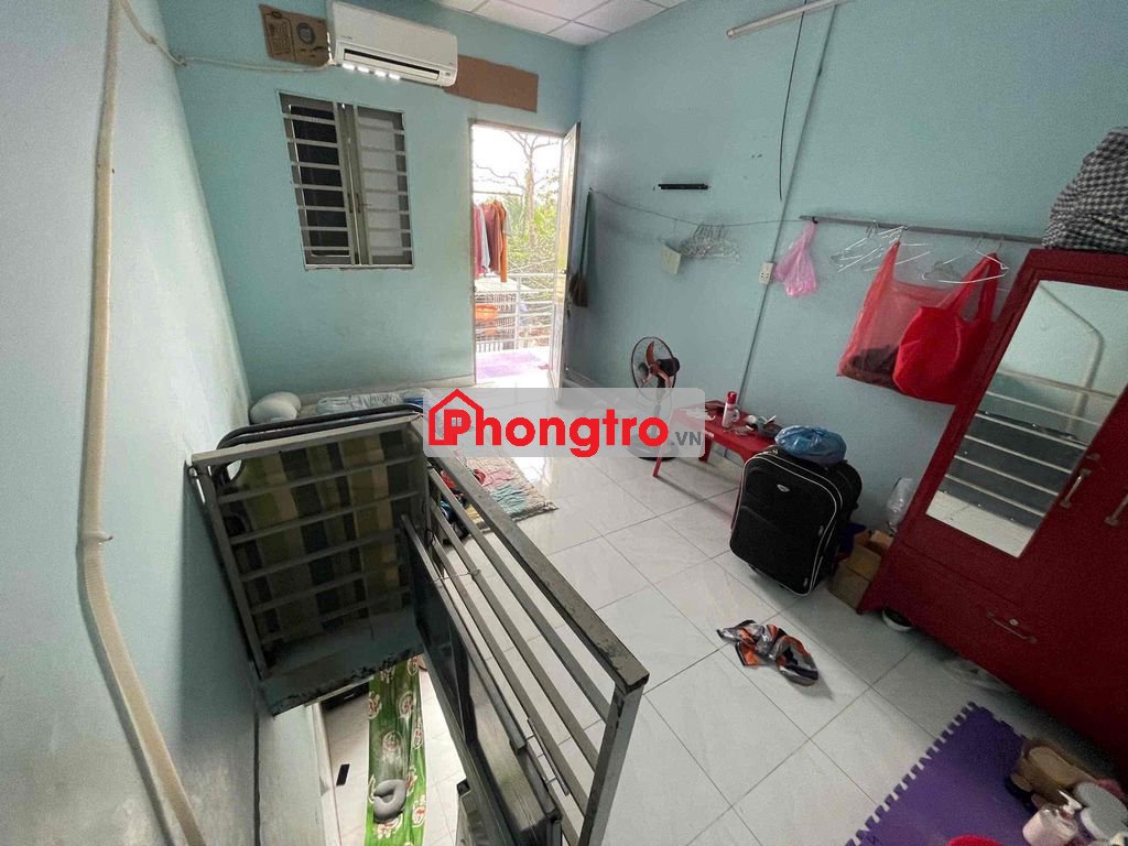 nhá mới xây đỗ 1 tấm suốt ở riêng biệt đường rộng