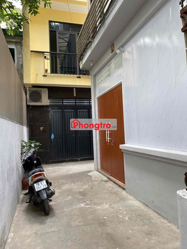 Cho thuê nhà 45m2 đẹp , 2PN , gác xép fuii đồ