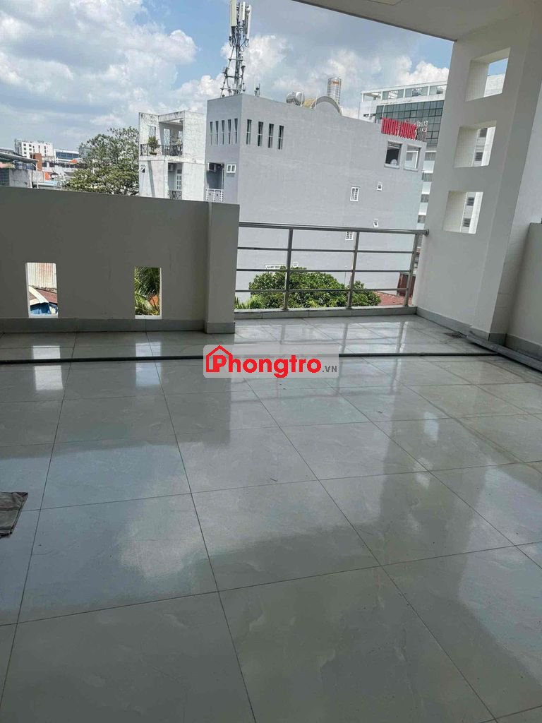 Phòng lầu 1 rộng