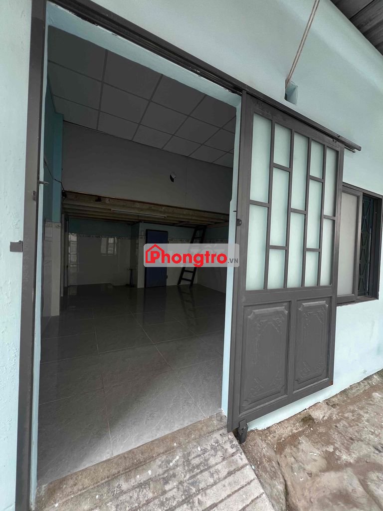 NHÀ CẤP 4 CÓ GÁC LỬNG hẻm 536/49 Âu Cơ