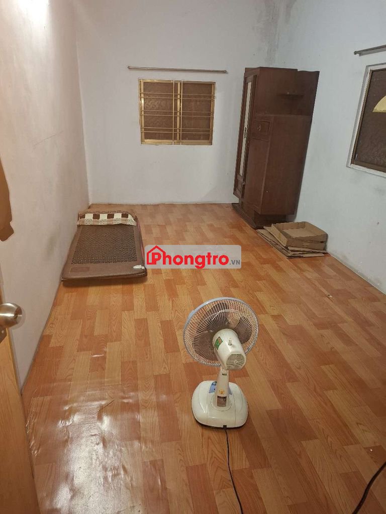 Cho Nữ thuê Phòng trọ lầu 1, mặt tiền Tôn Thất Thuyết