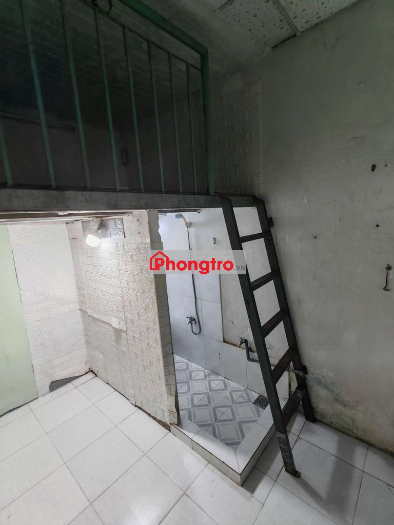 Phòng trọ 15m2 có gác , đường Lũy Bán Bích