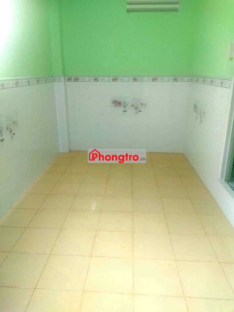 Cho thuê phòng lầu 1, NVS riêng, lối đi riêng.