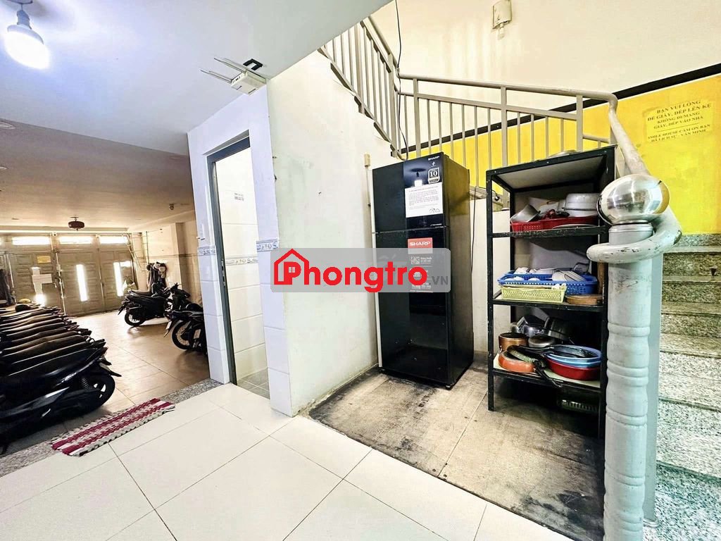 Cần pass giường KTX Dương Quảng Hàm