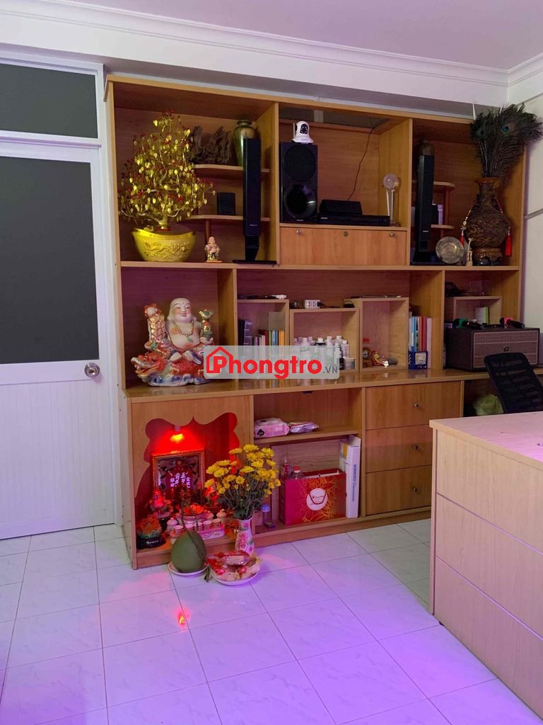 cho 1 nam ở ghép nhà nguyên căn