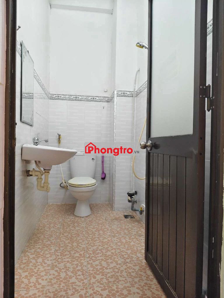 Phòng 20m2, WC bếp riêng, sân thượng có MG chung