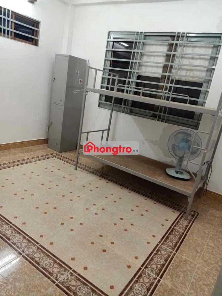 phòng trọ quận 10 có cửa sổ ngay chợ thành thái