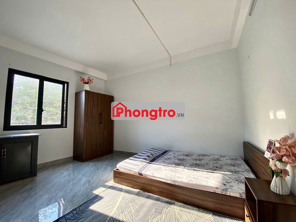 Phòng trọ full nội thất cửa sổ đối diên công viên phần mềm Quang Trung