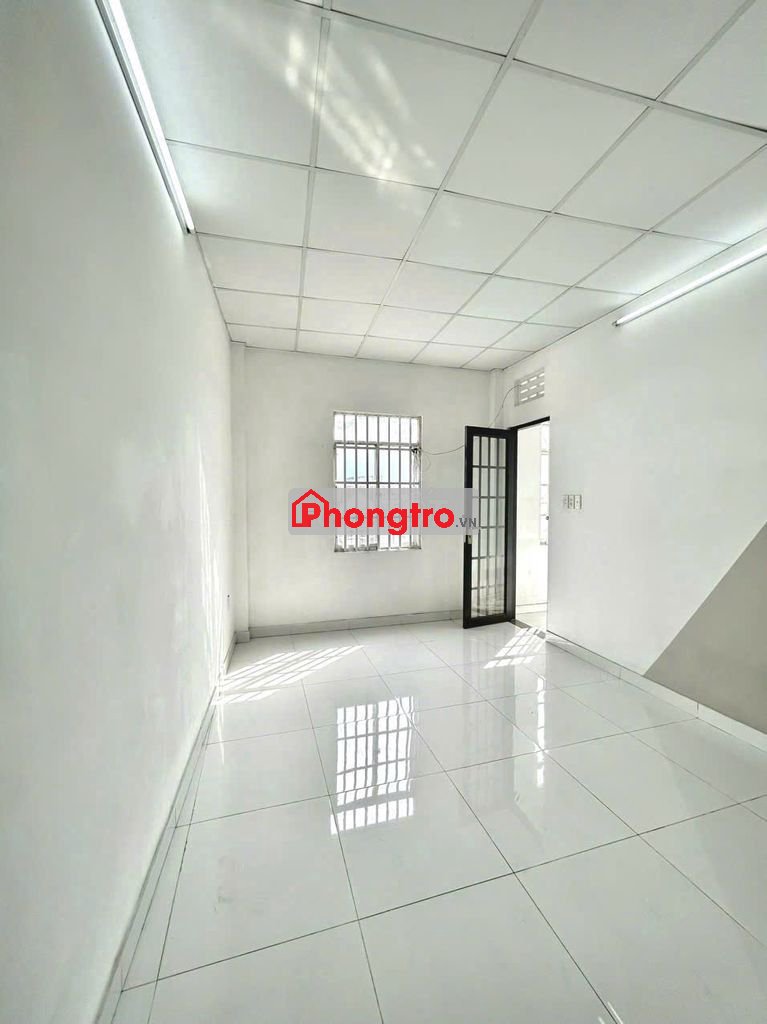 Phòng Studio Ban công ngay đường Nguyễn Duy Trinh