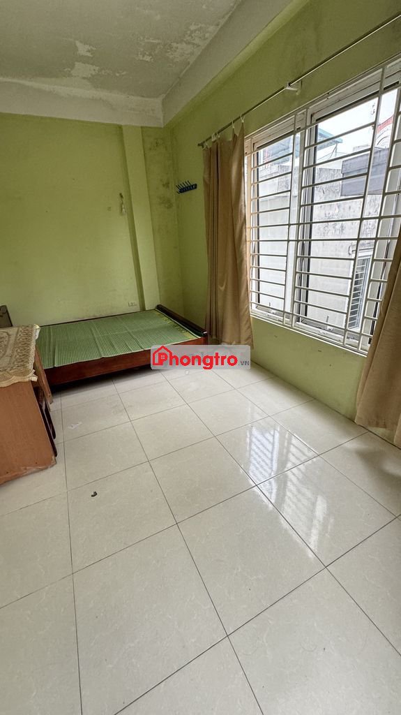 Cho nữ thuê phòng phố Cự lộc gần Royan city