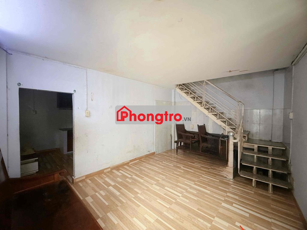 nhà trọ 40m2 gần chợ Lạc Quang
