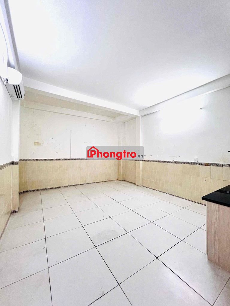 Phòng trọ ngay mặt tiền, khóa vân tay, giờ giấc tự do