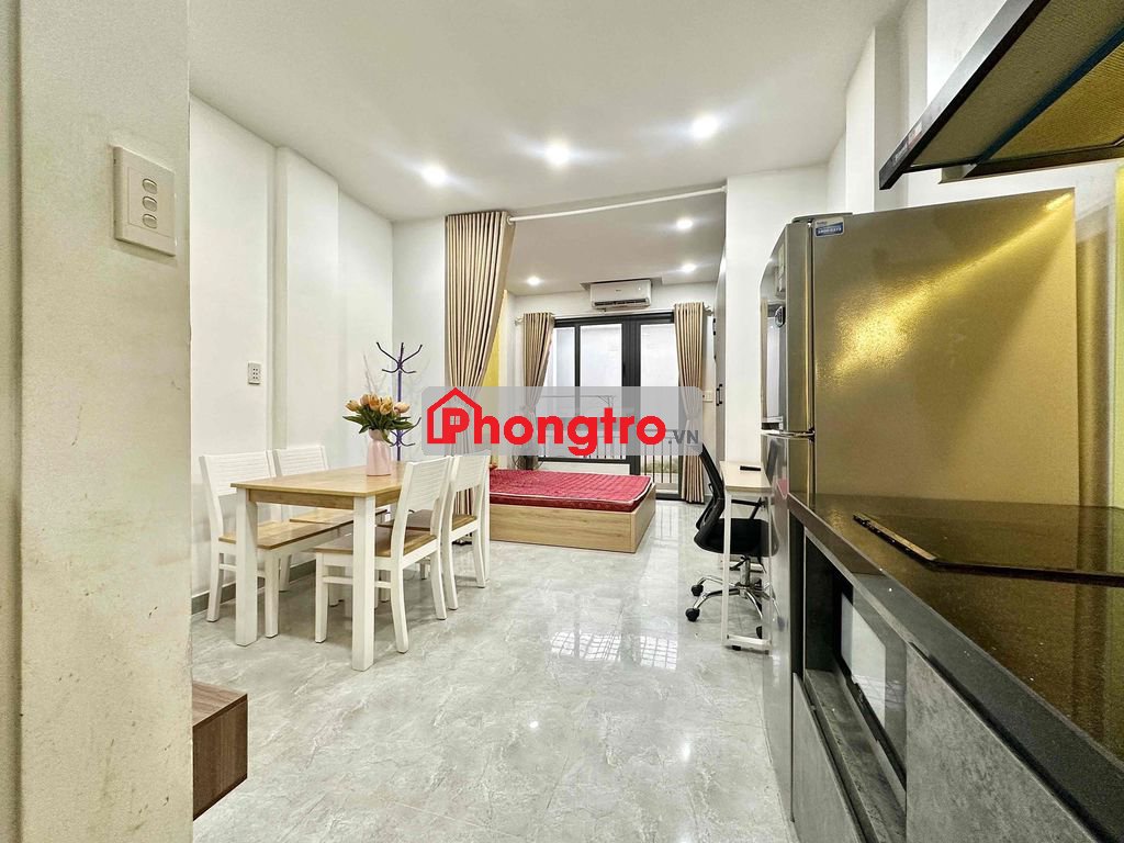 CHO THUÊ CHDV FULL NỘI THẤT BAN CÔNG GẦN SÂN BAY