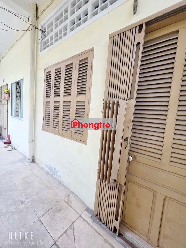 Cho nam nữ thêu phòng